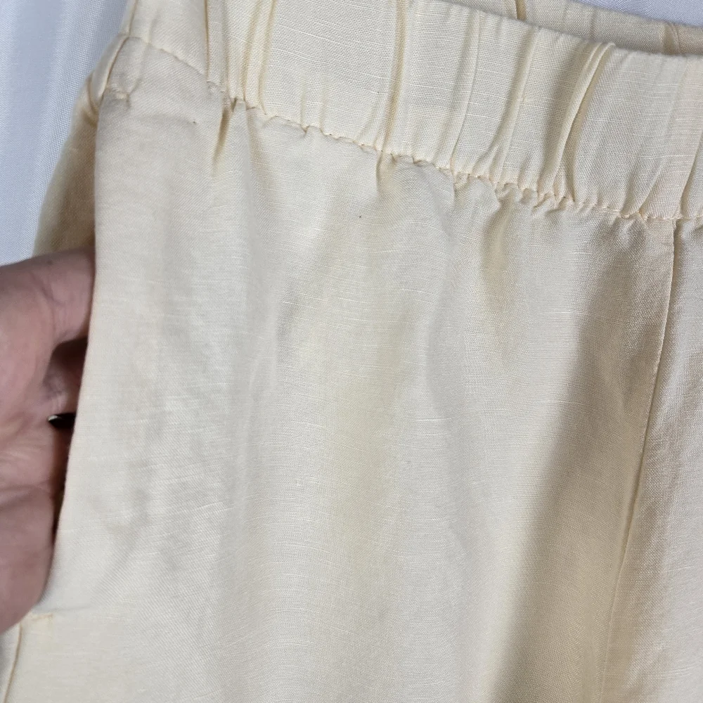 H&M Womens Linen Blend Light Yellow Wide Leg Cropped Pants Size Small
